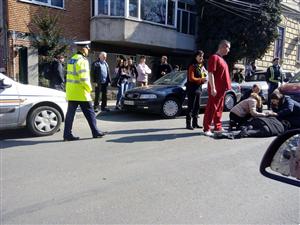 Accident în centrul Clujului: o clujeancă a ajuns la spital