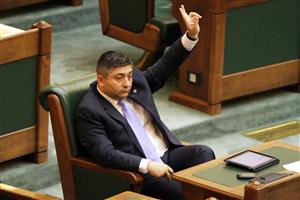 De ce a fost sabotată legea finanţării partidelor 