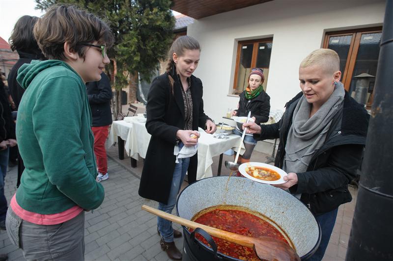 S-a dat startul microstagiunii Teatrului Maghiar