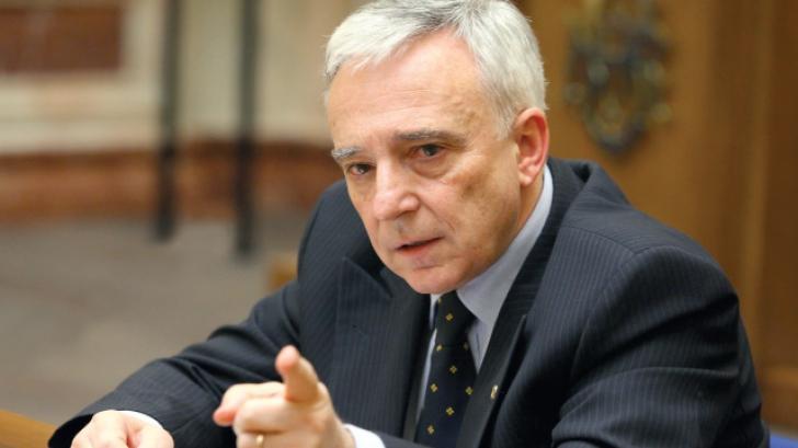 ANI verifică averea guvernatorului BNR, Mugur Isărescu, în urma unei sesizări