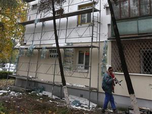 A rămas fără materiale de construcţii, dar a găsit soluţia: le-a furat