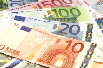 Parlamentul European, încă un pas în sprijinul românilor ţepuiţi în Europa