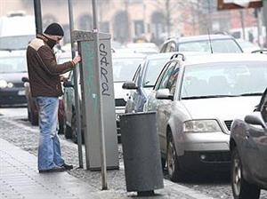 Parcare cu bucluc la o grădiniţă din centrul Clujului. Părinţii primesc în continuare ameninţări