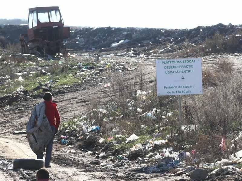 Criza gunoaielor. Se închide şi rampa temporară de la Pata Rât. Cât timp rămânem cu deşeurile neridicate