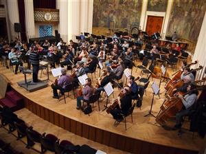 Concert simfonic pe scena Colegiului Academic, pentru iubitorii muzicii clasice