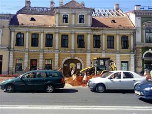 Cum devine un liceu clujean chiriaş în propriul spaţiu