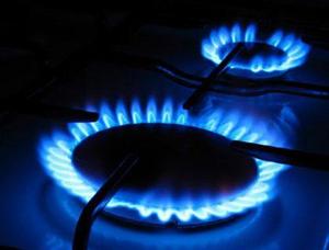 Guvernul şi CE au convenit un nou calendar de creştere a preţului la gaze pentru casnici