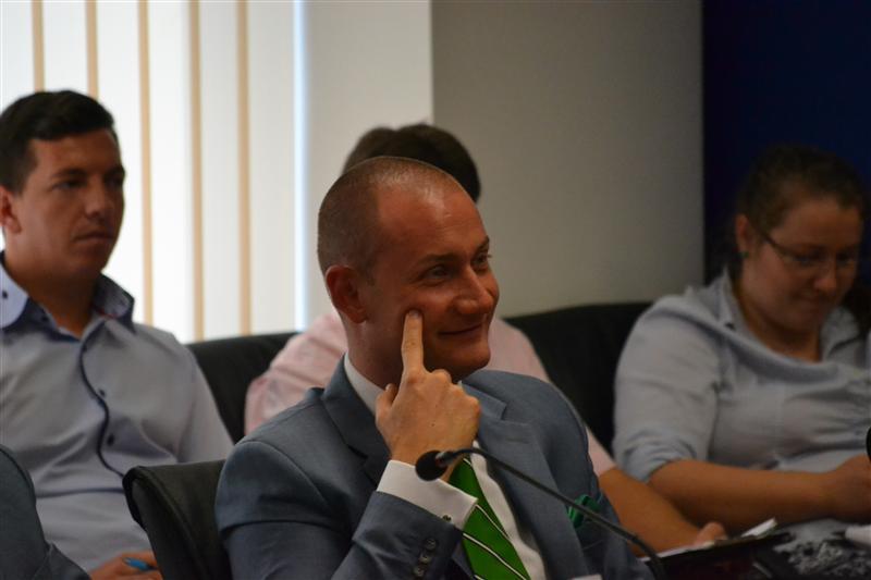 Seplecan continuă ofensiva. Nouă plângere penală pe numele premierului 