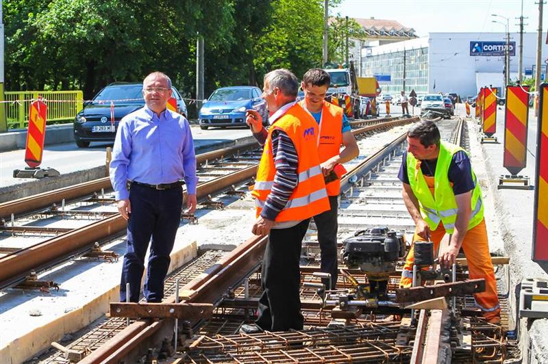 Se reia circulaţia tramvaielor pe podul Nadăş. De când