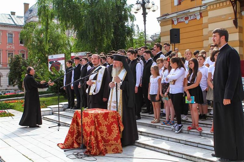 Depuneri de coroane şi recital de poezie, în cinstea lui Mihai Eminescu GALERIE FOTO