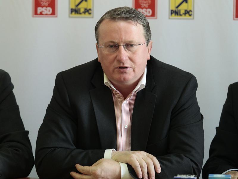Remus Lăpuşan nu vrea un filolog în fruntea Transporturilor