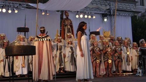 Opera Română din Cluj montează un spectacol în aer liber 