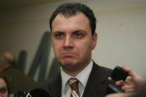 Ghiţă: Este posibil ca Ponta să fie pus sub control judiciar şi să i se interzică să intre în Guvern