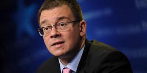 Birourile Permanente decid luni pocedura şi calendarul numirii lui Ungureanu la SIE