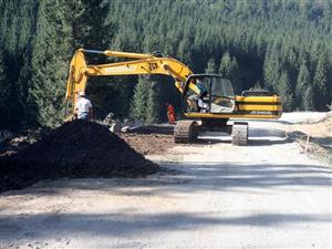 Încep lucrările la drumul spre cartierul Lomb