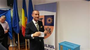 Seplecan lansează un ultim avertisment către „cercurile de interese economico-politice