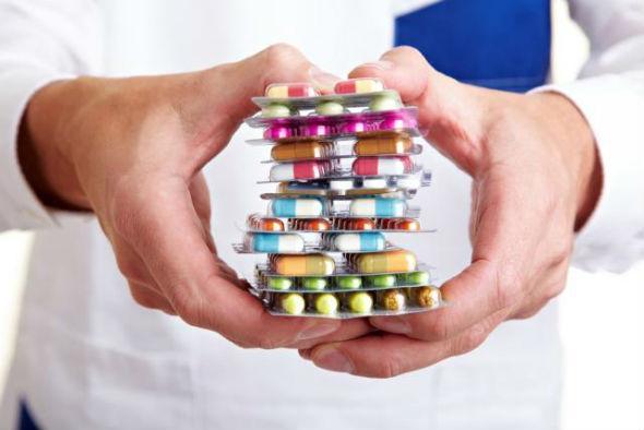Percheziţii DIICOT la persoane care ar fi vândut medicamente ca droguri în Norvegia