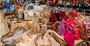 Expo Bag la Iulius Mall: 50% reducere la colecția de vară (P)