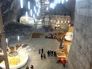 Salina Turda, refugiu pentru zeci de mii de turişti în faţa caniculei