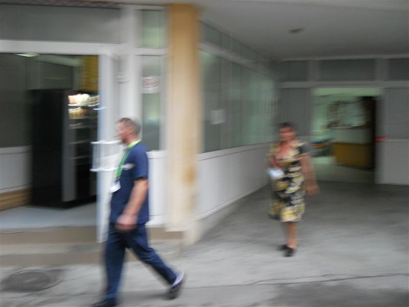 20 de persoane, intoxicate cu diluant la o firmă de pe Bulevardul Muncii. Toate au ajuns la Urgenţe
