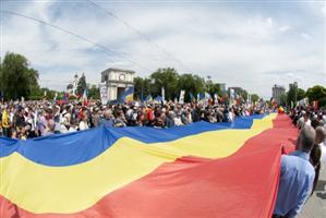 Vicepreşedinte Jobbik: Unirea României cu Republica Moldova trebuie să ducă la o federalizare a României