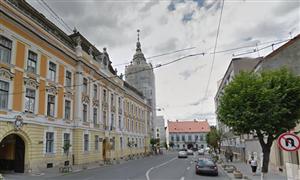 Lucrările de modernizare a turnului Primăriei blocheză circulaţia. Vezi restricţiile