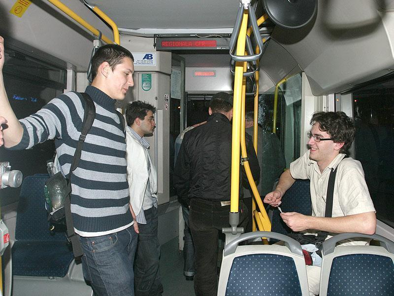Gratuităţi la transportul în comun pentru elevii şi studenţii din zona metropolitană. De când se pot ridica abonamentele