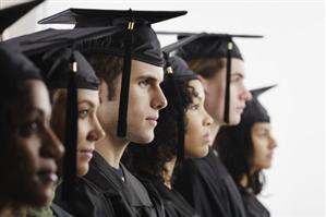 Scandal de proporţii la o universitate privată. Studenţi, masteranzi şi cadre didactice, trimişi în judecată