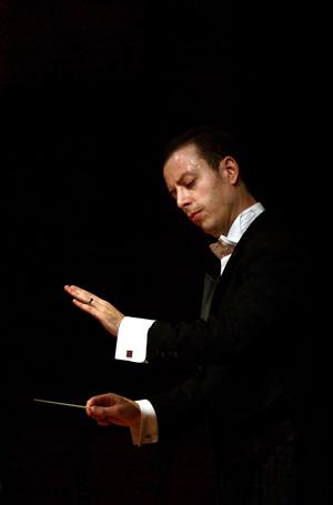 De ce Filarmonica din Cluj nu are dirijor permanent. Bani versus orgolii