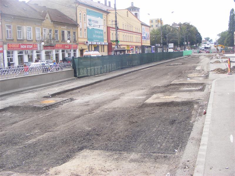 Dacă v-aş bloca accesul pe strada pe care locuiţi, ce-aş păţi, domnule viceprimar?