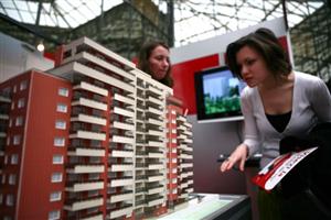 Românii cumpără apartamentele mai ieftine