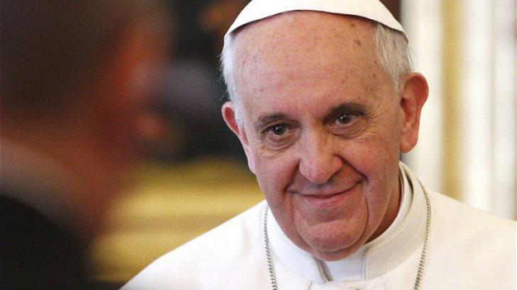 Papa Francisc cere omenirii să 