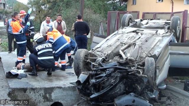 Grav accident pe o șosea din județ. Au ajuns la spital, după ce mașina în care se aflau s-a răsturnat