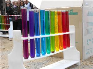 Experimente inedite în aer liber, de Ziua Porţilor Deschise la Facultatea de Chimie 