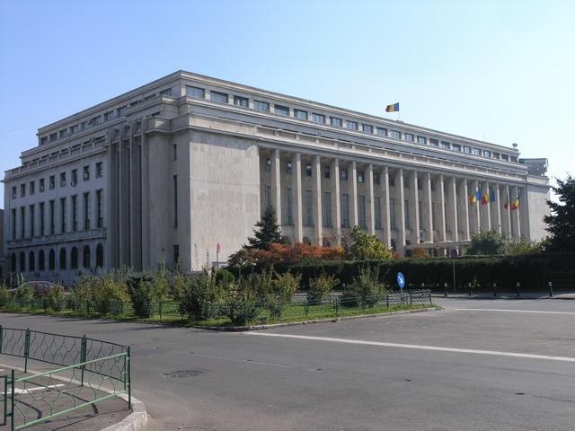 Şedinţă de Guvern marţi pentru ajutorarea familiilor care suferă în urma tragediei