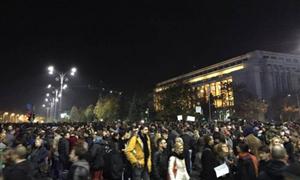 Reprezentanții tinerilor își încurajează colegii să iasă în stradă: câteva demisii nu rezolvă problemele sistemului
