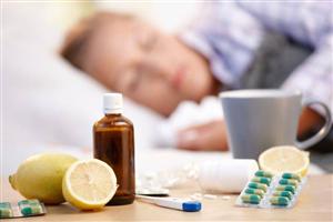 STUDIU Cât de bine știu românii să facă față răcelii și gripei. Doar 40% merg la medic, în caz de boală