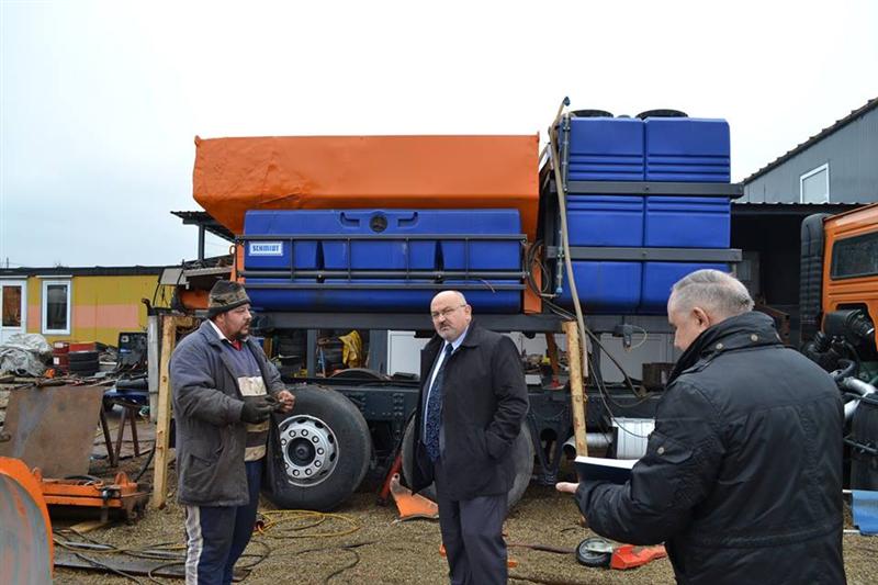 Prefectul a verificat stocurile şi utilajele pentru deszăpezire din judeţ. Ce a constatat FOTO