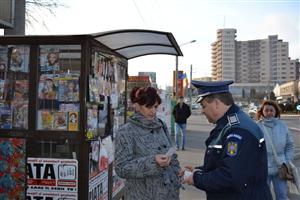 Clujenii din staţiile de autobuze, atenţionaţi cu privire la hoţii de buzunare FOTO