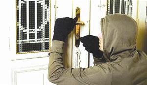 Câţi spărgători de locuinţe au fost prinşi în acest an? Bilanţul oamenilor legii