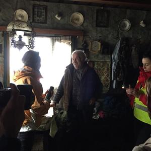 Crăciunul a venit mai repede pentru locuitorii cătunelor izolate 