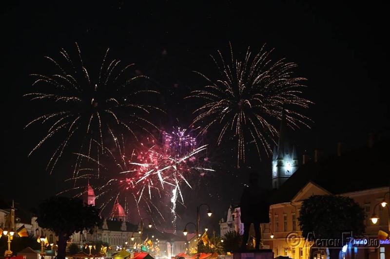Foc de artificii la intrarea în Noul An, la Turda (P) 