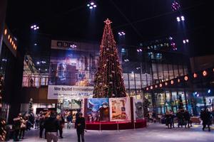 Cadou de Crăciun de la Iulius Mall Cluj: un client norocos va merge într-o excursie, cu familia, în Laponia (P)