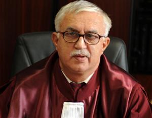 Impuls de la Curtea Constituțională pentru alegerea primarilor în două tururi