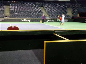 Halep se pregăteşte de Fed Cup. Antrenament în Sala Polivalentă FOTO