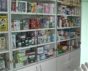 Trei clujeni, prinşi la furat din farmacie. Ce au sustras