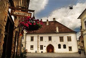 Studenţi Erasmus la UAD Cluj-Napoca expun la Casa Matei 