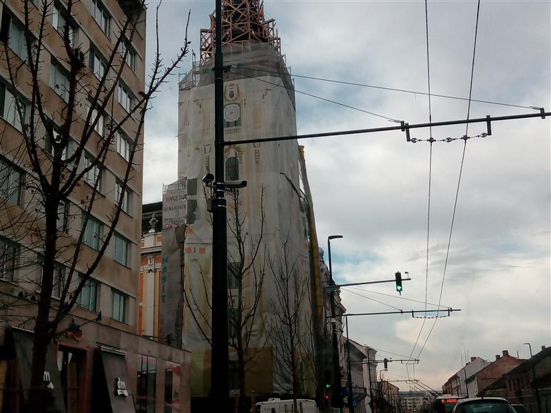 Primăria schimbă furnizorul de energie electrică