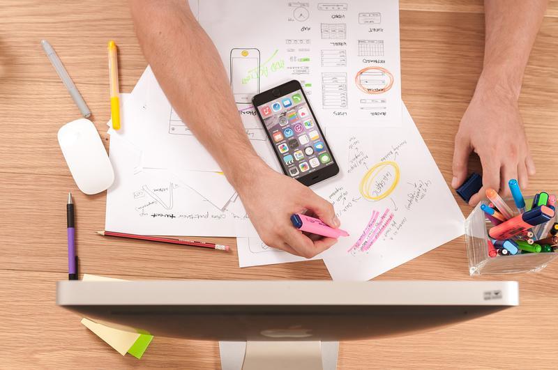 Ministerul Culturii va finanţa cu un milion de lei proiecte ale industriilor şi comunităţii creative