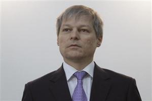 Cioloş merge în Parlament ca să explice criteriile de desemnare a noilor prefecţi